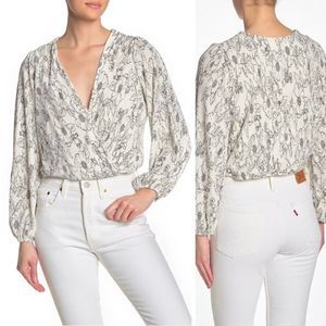 Astr NWT the Label Plisse Wrap Cream with Black Flowers Top Size XS